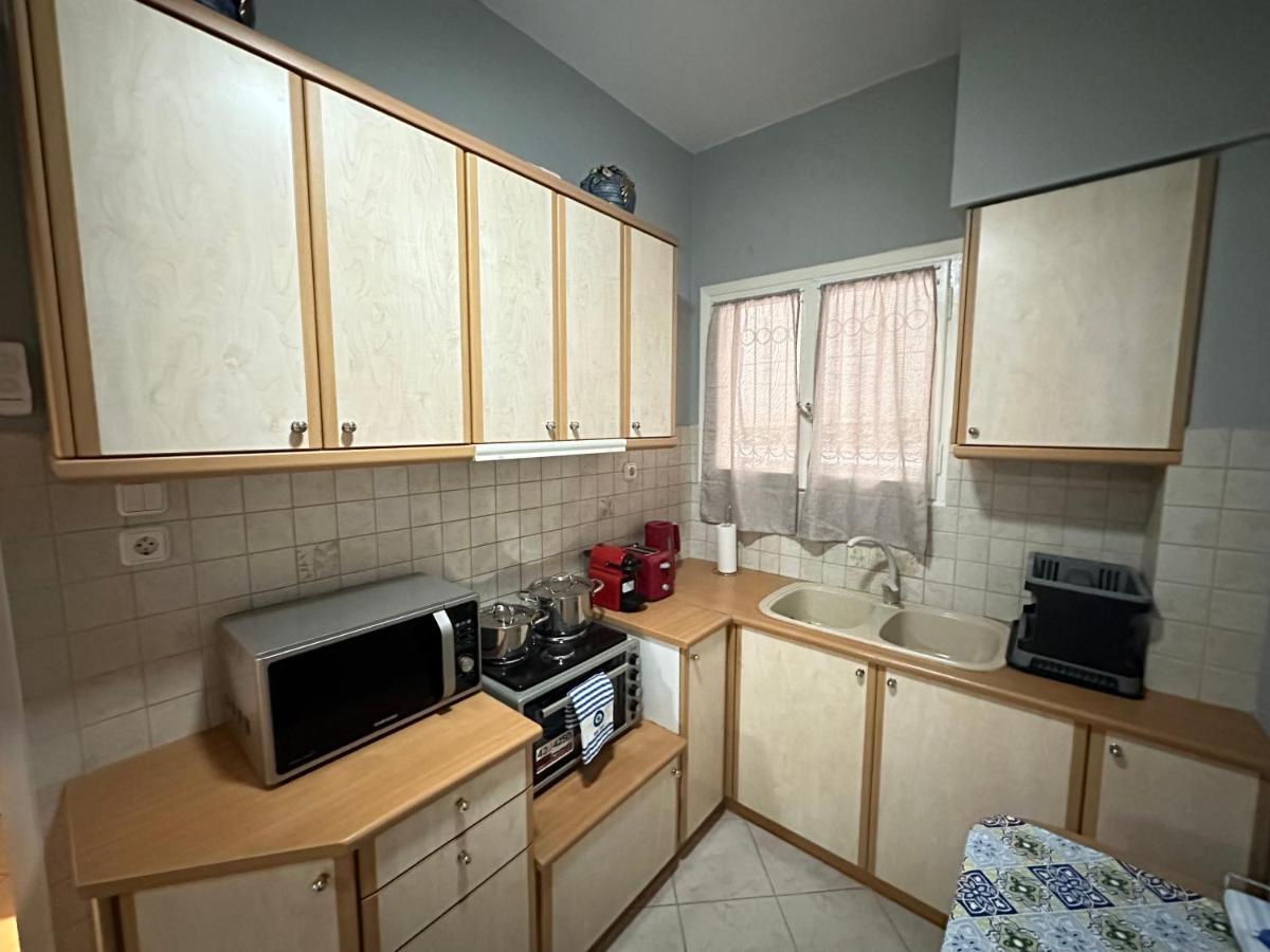 Cozy Apartment Near The City Center And Beaches Athens Exterior photo